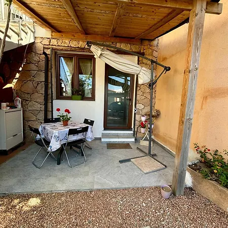 Perla Di Mare Appartement Àrbatax